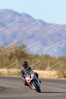 media/Jan-10-2025-CVMA Friday Practice (Fri) [[489e0da257]]/Group 4 and Trackday/Session 5 (Turn 7)/